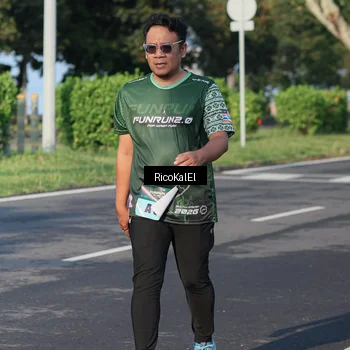 Runner Photo 6018669