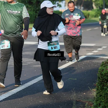Runner Photo 6018672