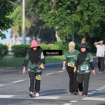 Runner Photo 6018674