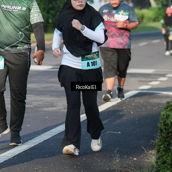 Runner Photo 6018676