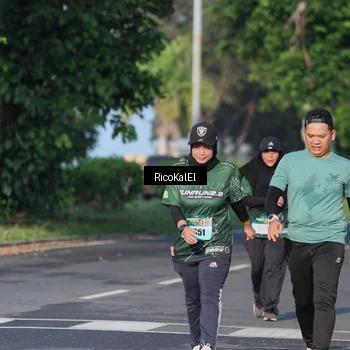 Runner Photo 6018699