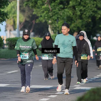 Runner Photo 6018700