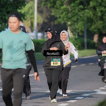Runner Photo 6018702