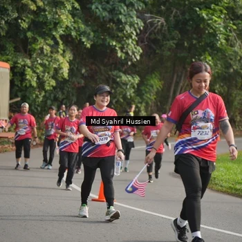 Runner Photo 6018707