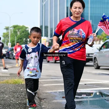 Runner Photo 6018710