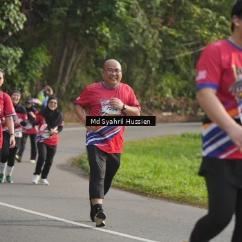 Runner Photo 6018712