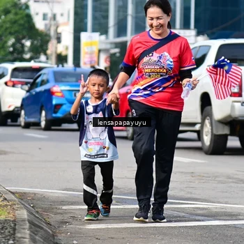 Runner Photo 6018719