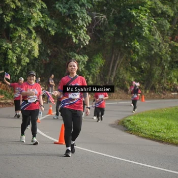 Runner Photo 6018721