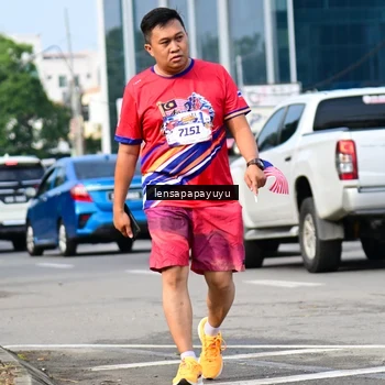 Runner Photo 6018725