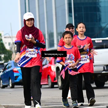 Runner Photo 6018729