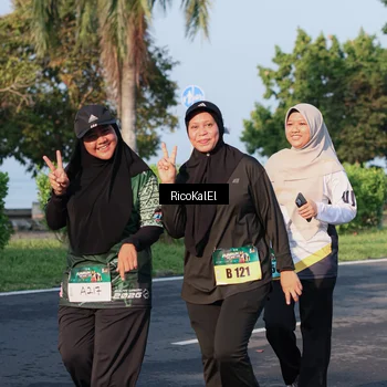 Runner Photo 6018740