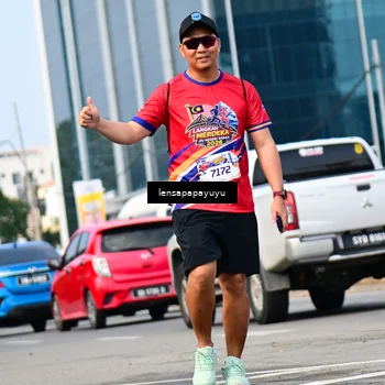 Runner Photo 6018743
