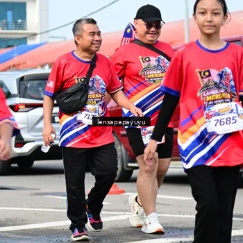 Runner Photo 6018750