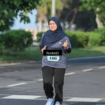 Runner Photo 6018752