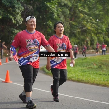 Runner Photo 6018757