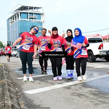 Runner Photo 6018765