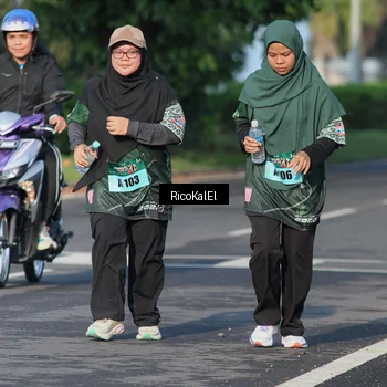 Runner Photo 6018767