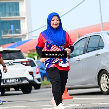 Runner Photo 6018773