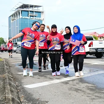 Runner Photo 6018778