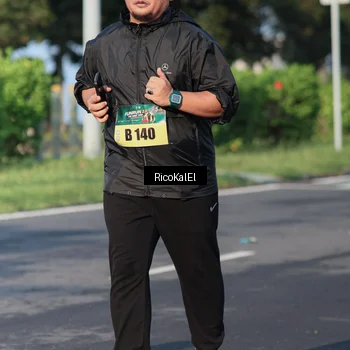 Runner Photo 6018782