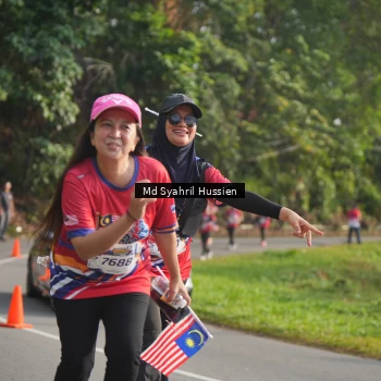 Runner Photo 6018789