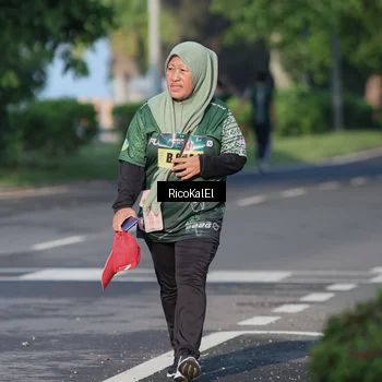 Runner Photo 6018793