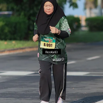 Runner Photo 6018798