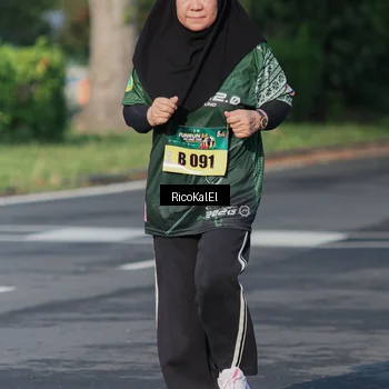 Runner Photo 6018802