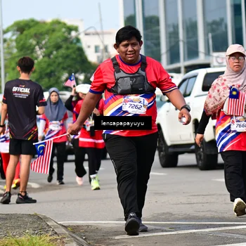 Runner Photo 6018807