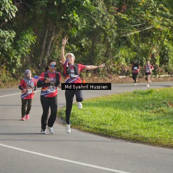 Runner Photo 6018816
