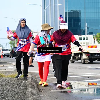 Runner Photo 6018819