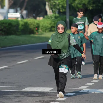 Runner Photo 6018826