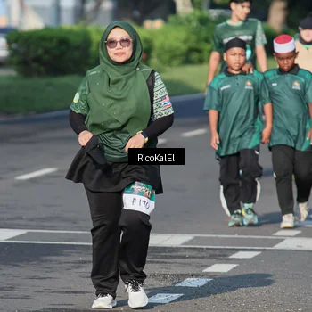 Runner Photo 6018832