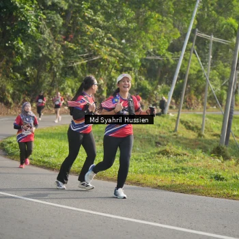 Runner Photo 6018833