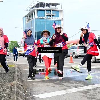 Runner Photo 6018836