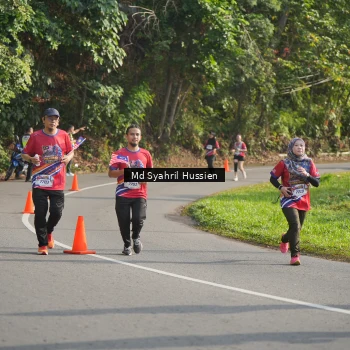 Runner Photo 6018841