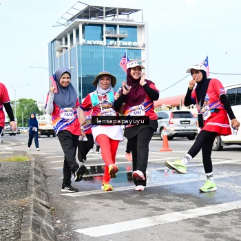 Runner Photo 6018853