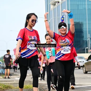 Runner Photo 6018860