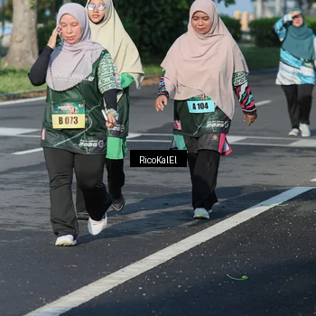Runner Photo 6018930
