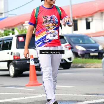 Runner Photo 6018955
