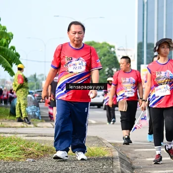 Runner Photo 6018960