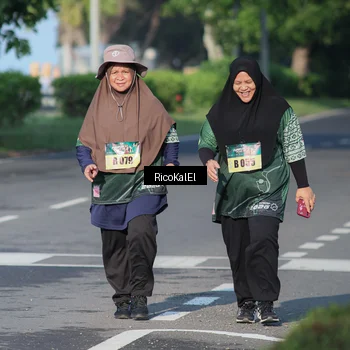 Runner Photo 6019004