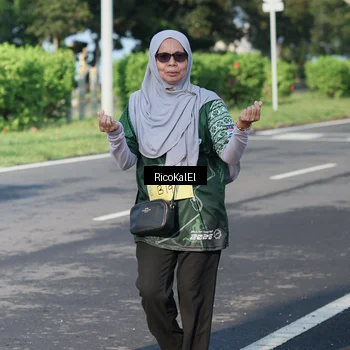 Runner Photo 6019005