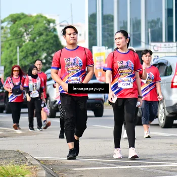 Runner Photo 6019039