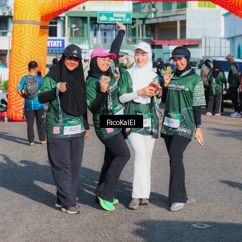 Runner Photo 6019042