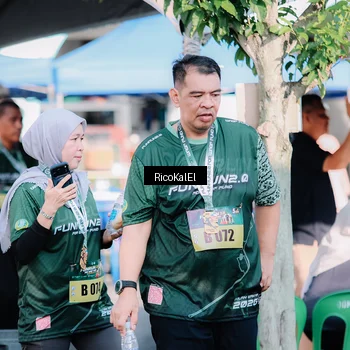 Runner Photo 6019053