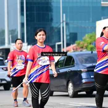 Runner Photo 6019055