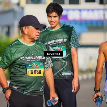 Runner Photo 6019056