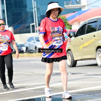 Runner Photo 6019092