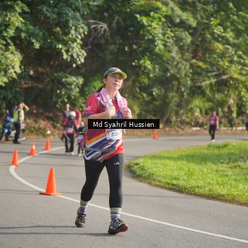 Runner Photo 6019100
